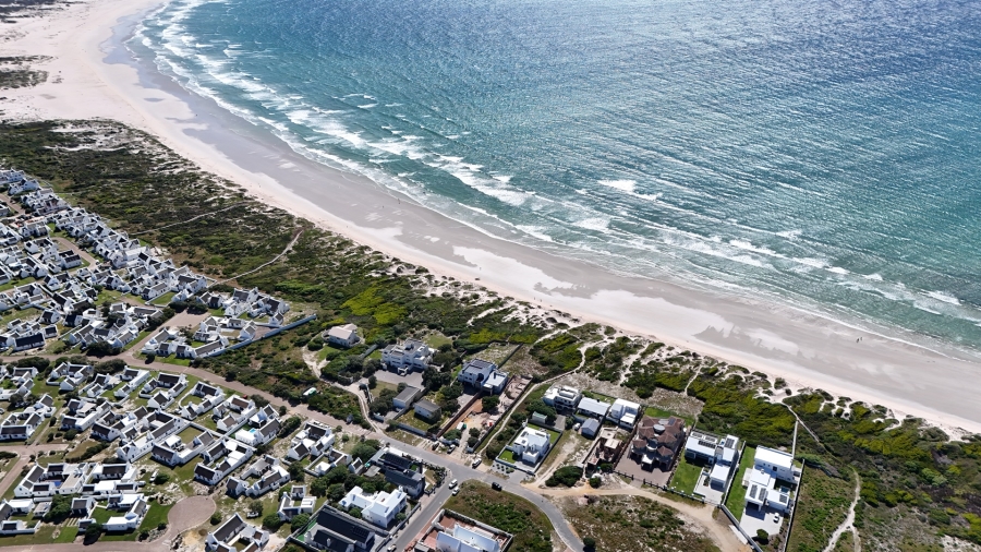 4 Bedroom Property for Sale in Struisbaai Western Cape